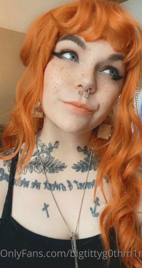 bigtittyg0thm1r nice pornstar images