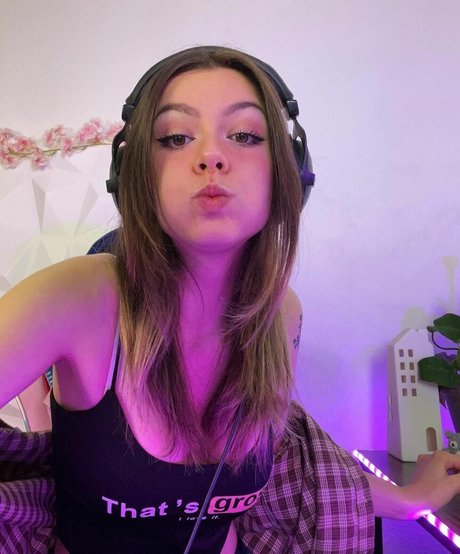 Sophia Does Random Stuff star galleries