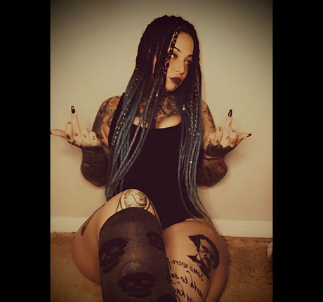 babyblu3666 pornstar naked picture