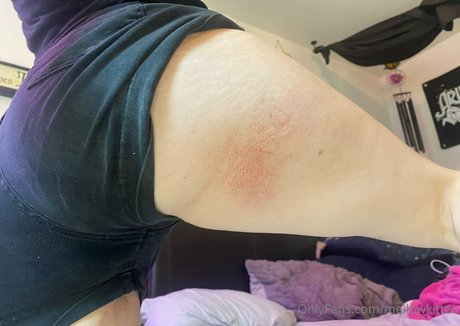 mellowkitten naked model images