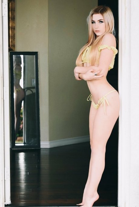 princessauroara pornographic actress image