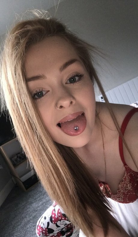 meaghsxxx pornstar pretty pics