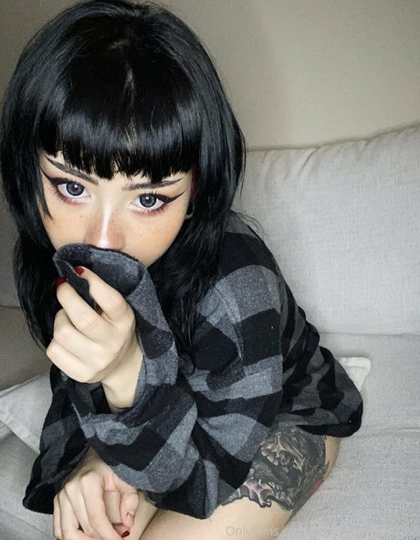 bdsmroxymistress free actress gallery