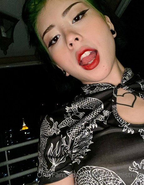 bdsmroxymistress naked actress image