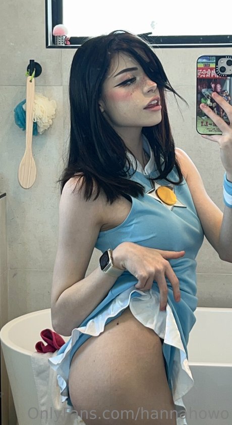 Hannahowo adult star photo