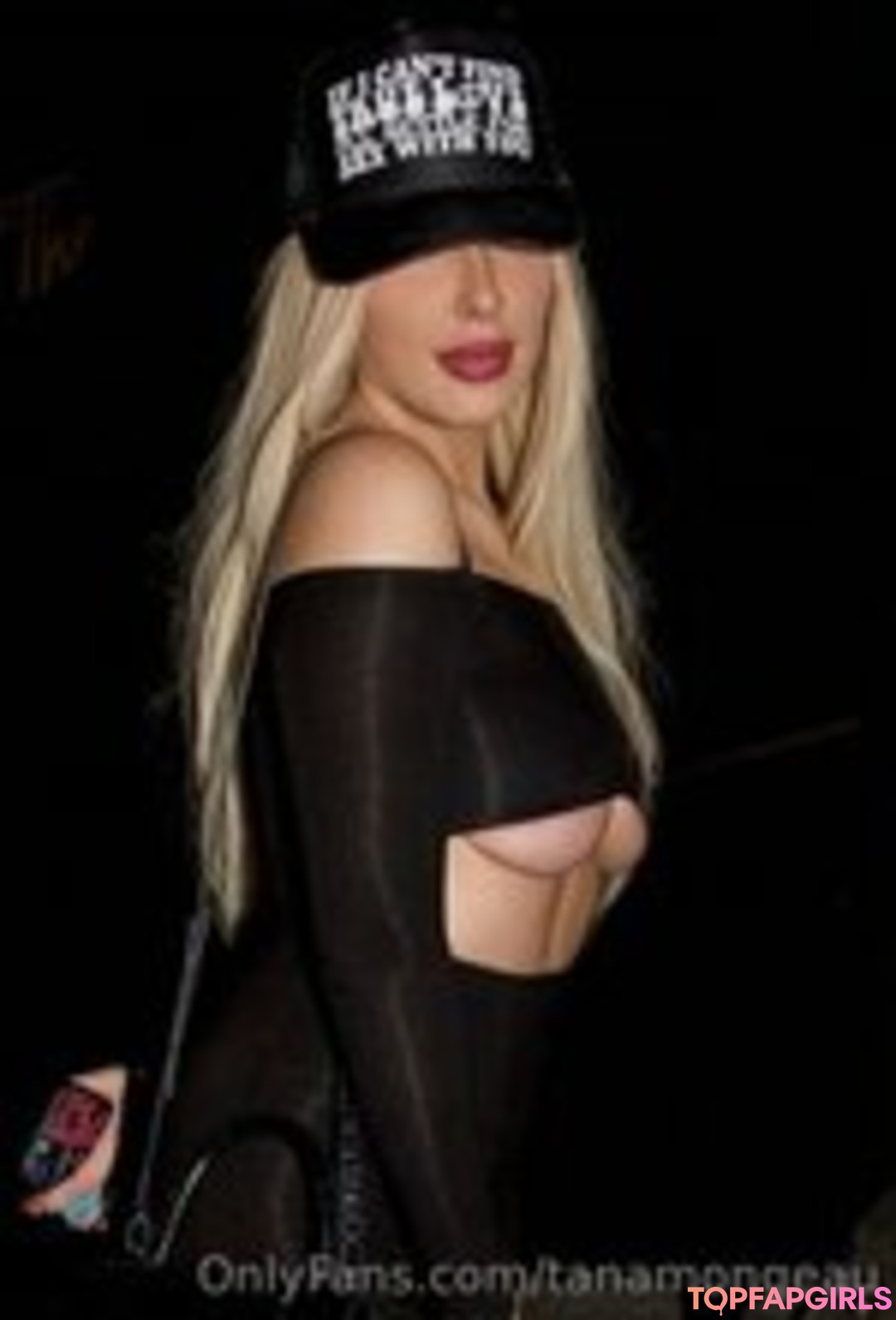 Tana Mongeau sexy star pictures