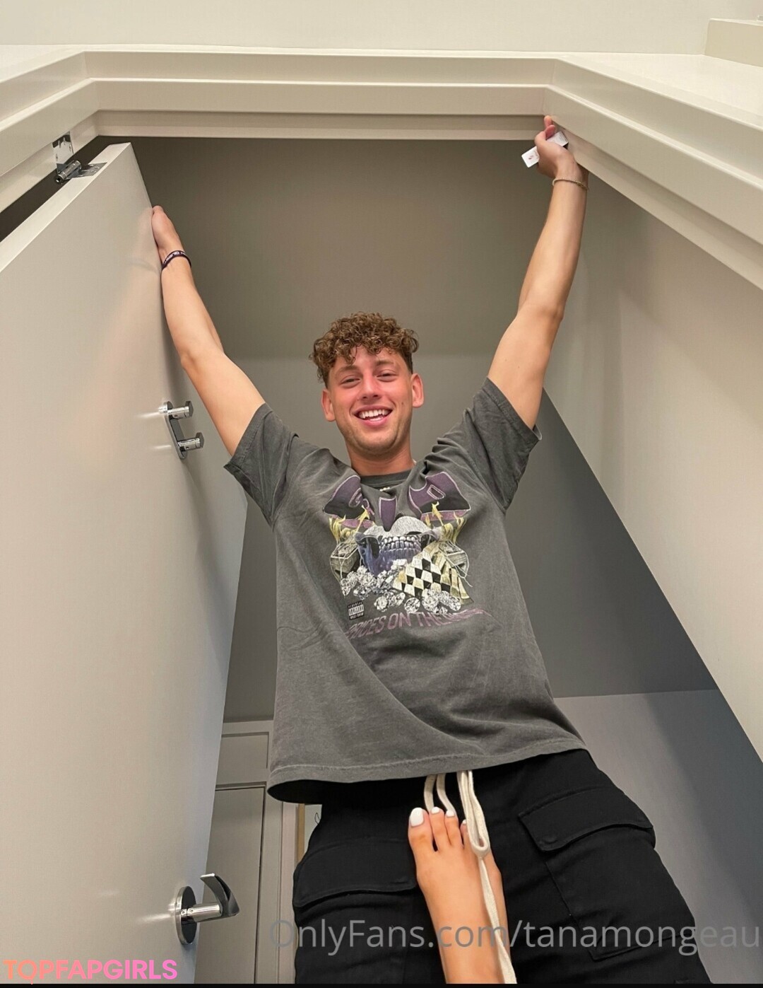 Tana Mongeau star sex image