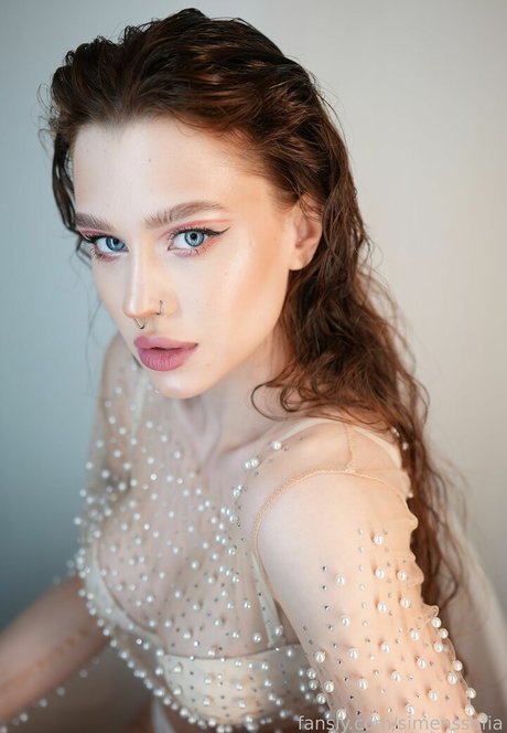 Simens Sofia nudes star photo