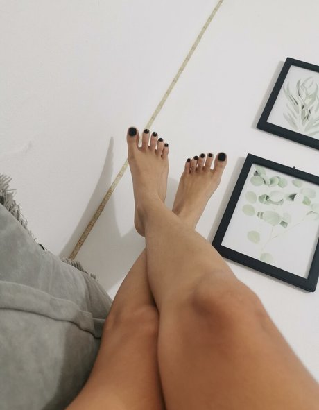 Frisky Twins best star photos