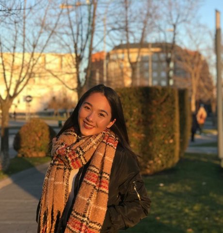 Eliza Chau model naked img