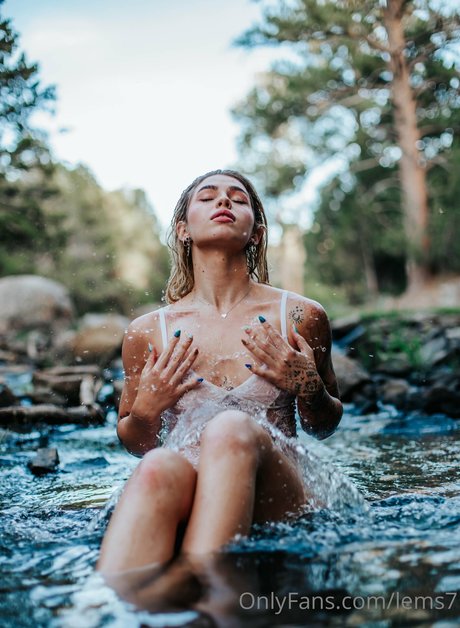 Lems7 model art photo