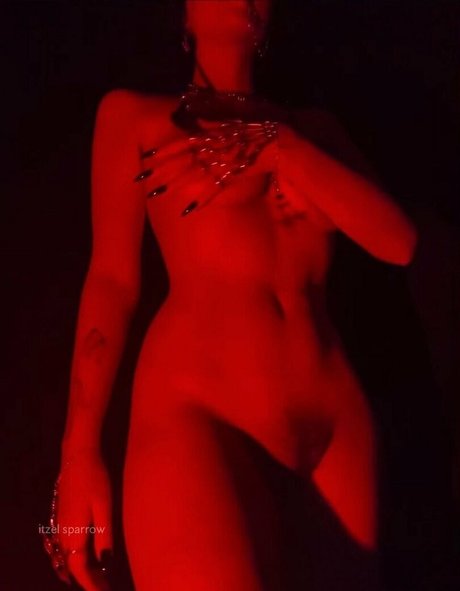 Itzel2002 pretty star img