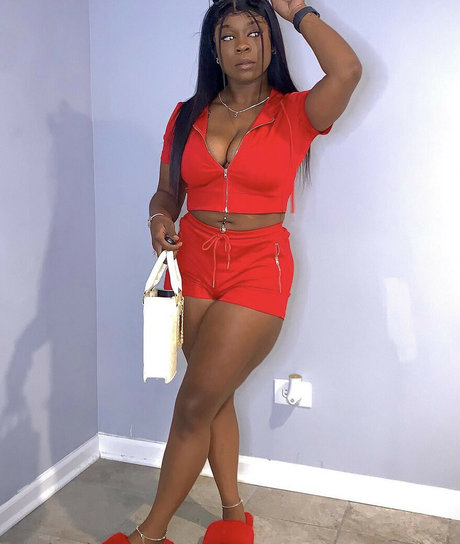 thick trixxx free pornstar images