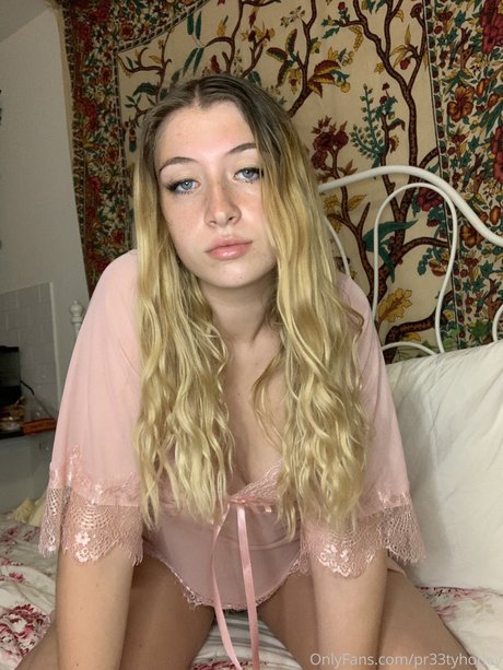 Pr33tyhoney sex star pics