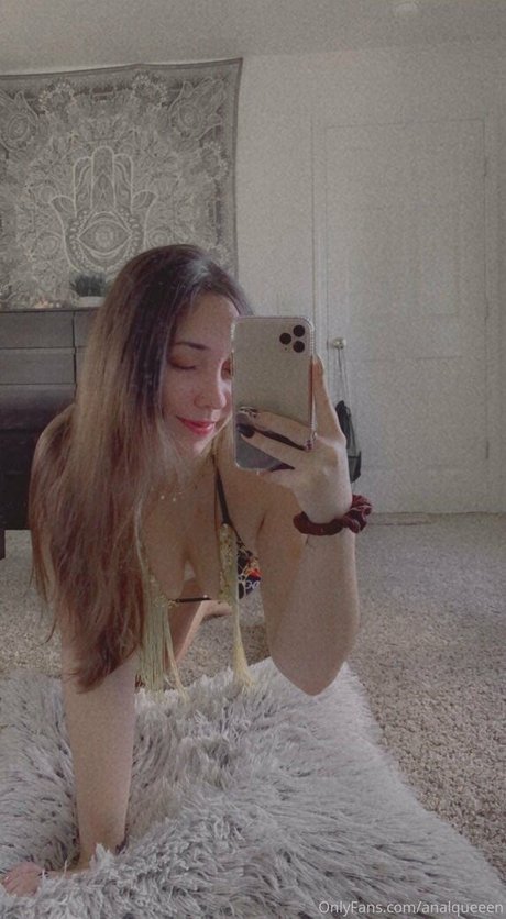 Bri Le Tree model exclusive pic