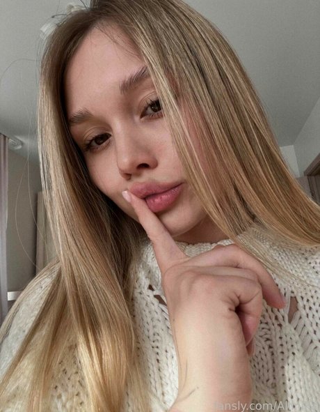 allinika model sex images