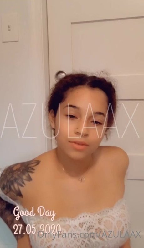 Azulaax naked pornstar photo