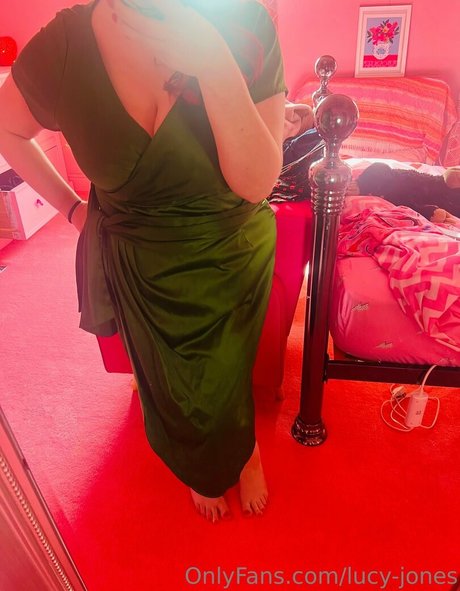 Lucy Jones star nice photos