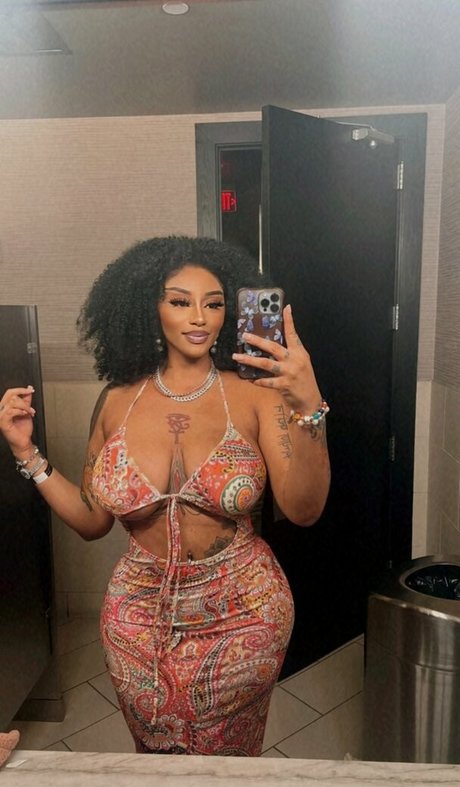 nigerianamazon model porn img