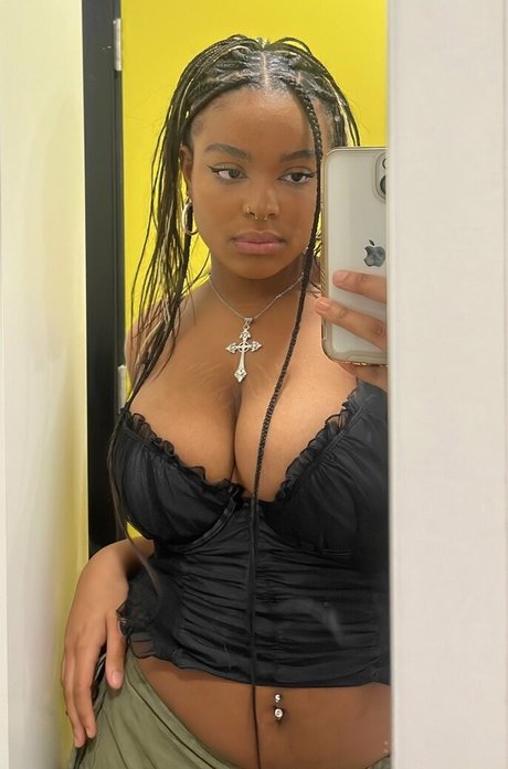 Hell0kittyevie star nudes image