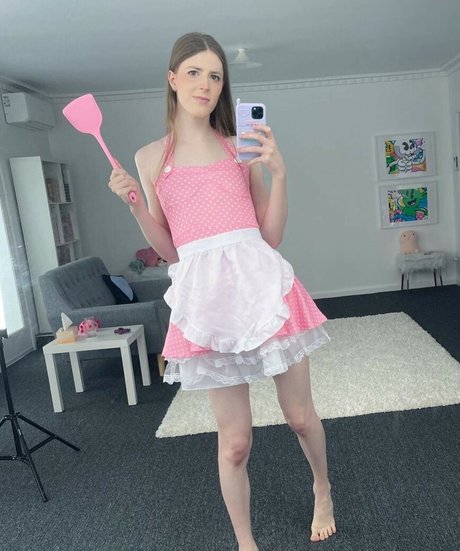 lilhyper pretty pornstar pic