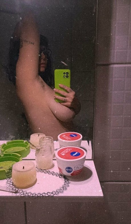 Non4megal star adult photos