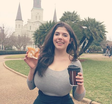 Emily H Barry nudes model image