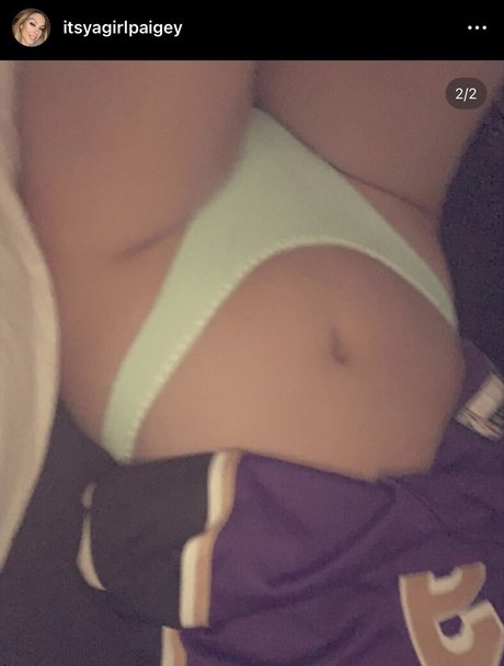 Itsyagirlpaigey sexy pornstar photo