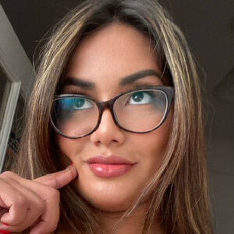 val aroundtheworld best actress pictures