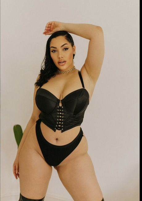 parisxhk top pornstar photo