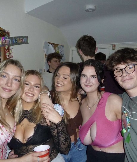 Alice S pornstar perfect photos