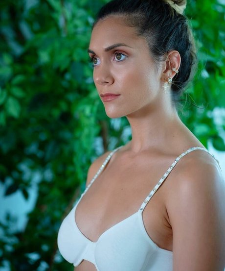 Alyson Stoner pornstar high quality pictures