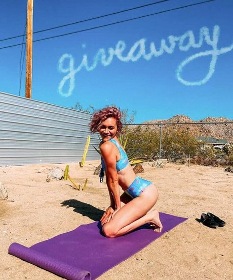 Alyson Stoner sex star photos