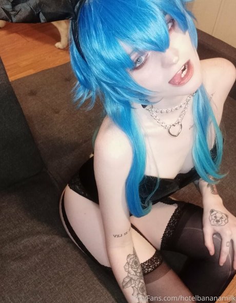 hotelbananamilk beautiful model picture