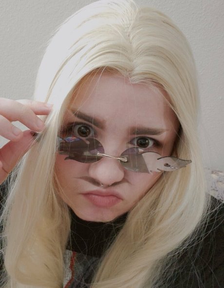 awoo exe erotic actress picture