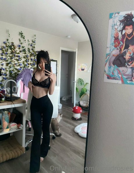 cloudrosies free actress picture