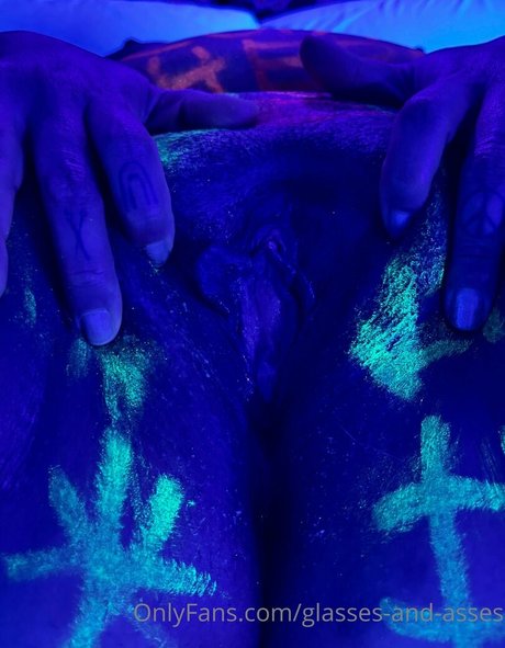 glasses and asses adult actress picture