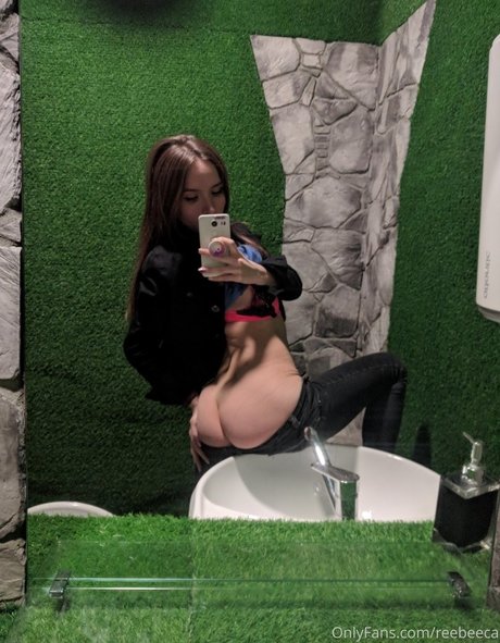 Reebeeca naked model galleries