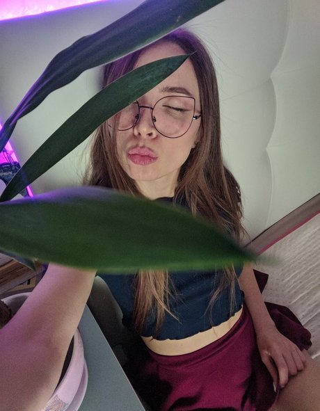 Reebeeca beautiful star image