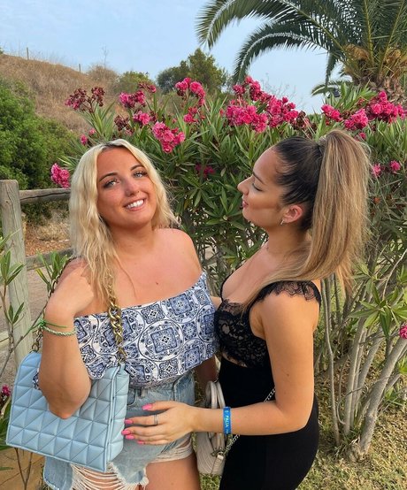 Olivia D art pornstar img