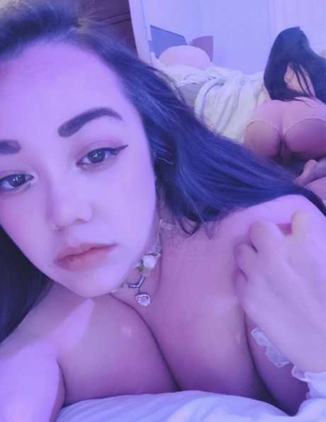 quietinthechaos model sexy pic