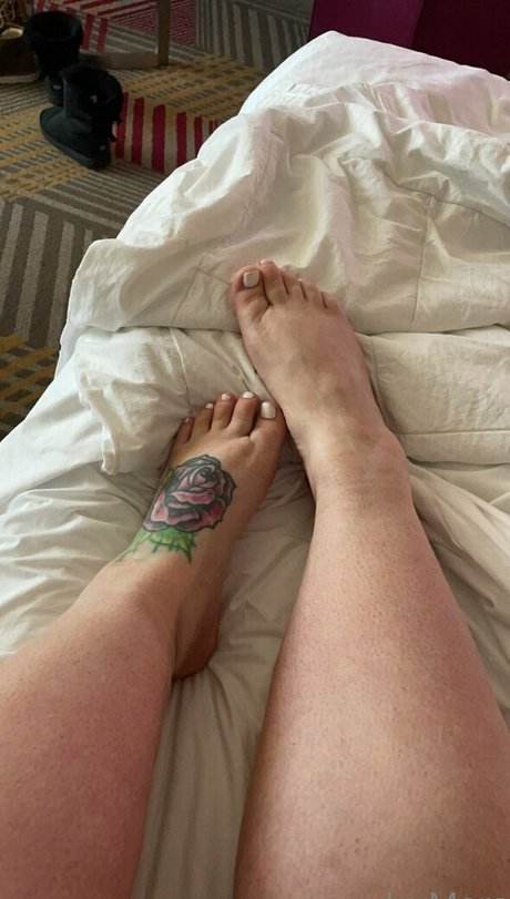 breedable wh0r3 art star picture