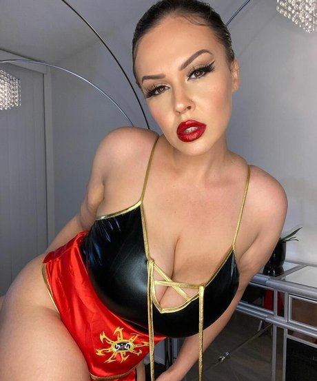 Gia Blaze sex star img