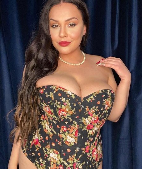 beauty nude onlyfans beautiful naked galleries