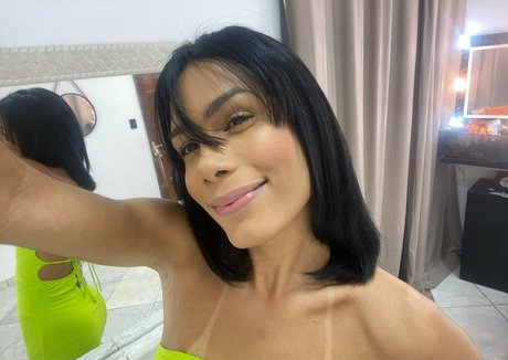 lunatransgirl star sexy pics