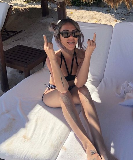 Alison Wonderland pornstar hd photos