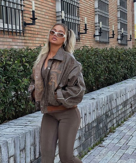 Uresa Zogu pornstar best photo