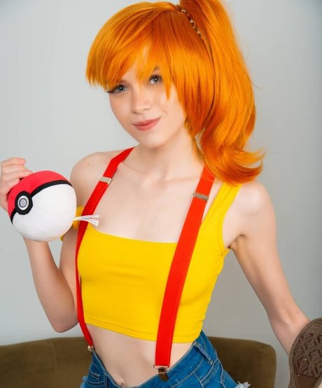 MoonLadyTay naked model photos