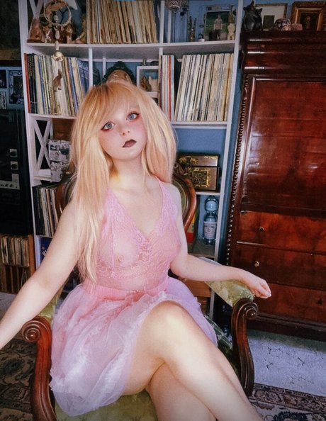 Id0lls model nudes pics