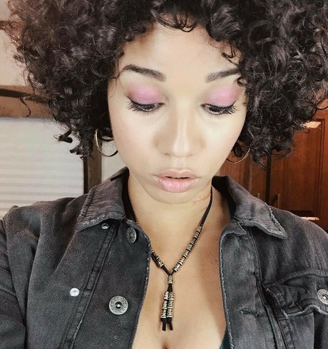 Alisha Wainwright sex actress image